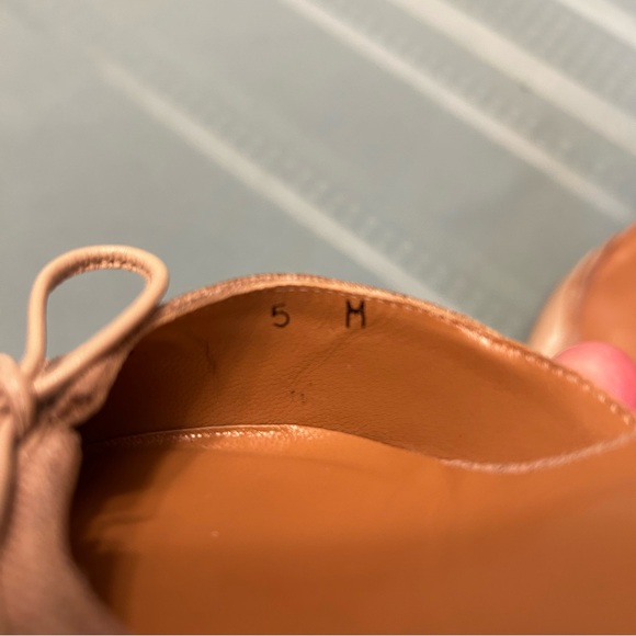 Stuart Weitzman EUC d’Orsay Kitten Heels Women’s Size 5 Square Toe Bow Detail - Picture 7 of 10